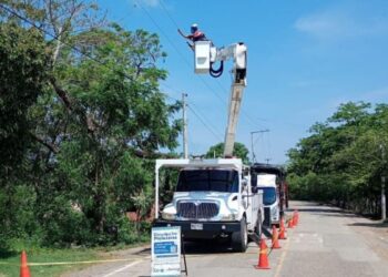 Air-e abre diálogo con comunidades para mejorar servicio eléctrico en el Magdalena