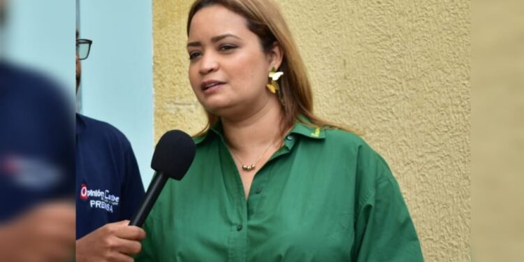 Diputada Rosita Jiménez denuncia falta de protección tras atentado y asegura que tuvo que salir del país por su seguridad