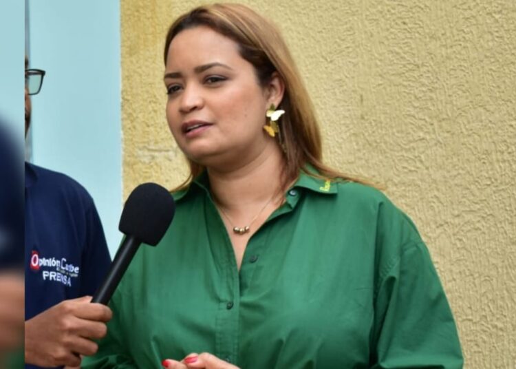 Diputada Rosita Jiménez denuncia falta de protección tras atentado y asegura que tuvo que salir del país por su seguridad