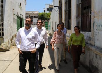 CAF inspecciona sede de la IED Técnico Industrial para iniciar su recuperación