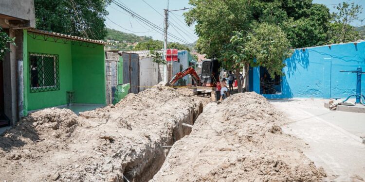 Las obras del programa mi calle avanzan en el Boulevard del Río