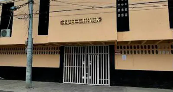 Padres de familia piden intervención urgente de la infraestructura de la IED El Carmen