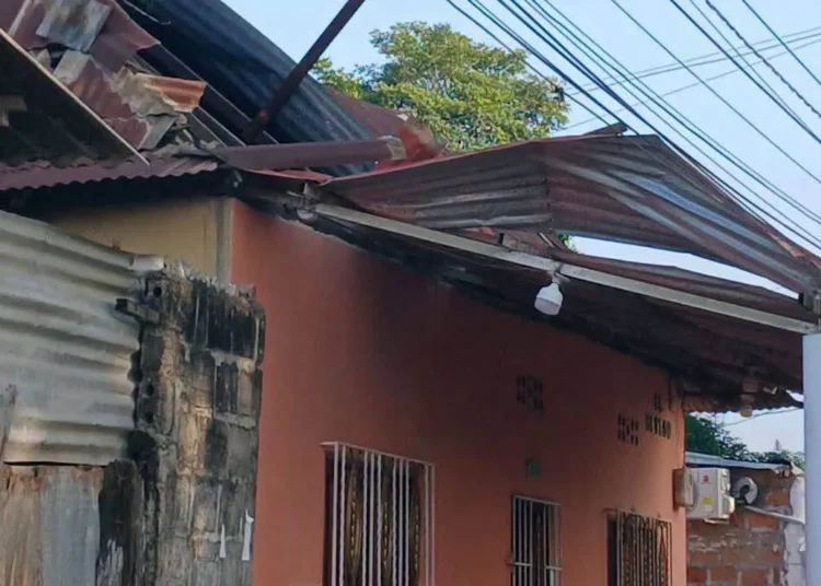Nuevo vendaval golpea a Zona Bananera: 17 barrios reportan afectaciones
