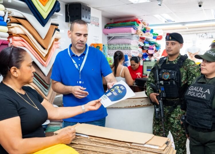 Alcaldía fortalece alianza con comerciantes para prevenir y combatir la extorsión