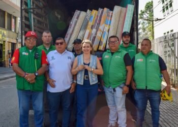 Santa Marta entregó más de 20 toneladas de ayudas humanitarias a Manizales y Armenia