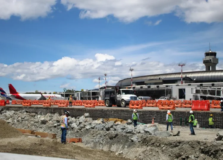 Obras de modernización del aeropuerto de Santa Marta alcanzan un 28 % de avance