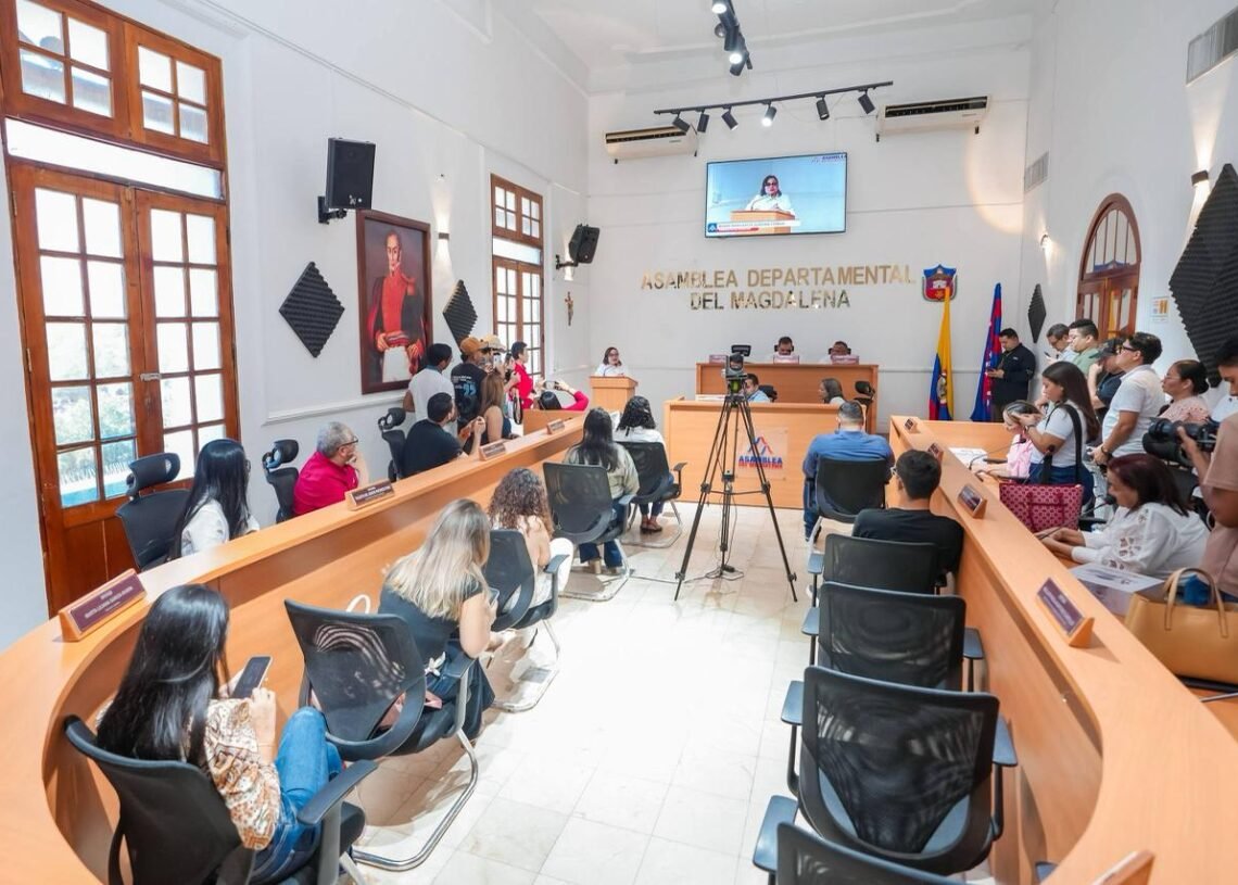 Gobernadora instala sesiones ordinarias en la Asamblea para promover programas y proyectos en beneficio de los magdalenenses