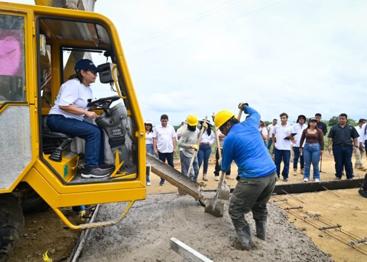 Gobernación inicia obra de la vía El Ramal–El Paraíso, en Pivijay