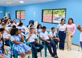 100 estudiantes fortalecieron su vocación turística y tecnológica en el Magdalena